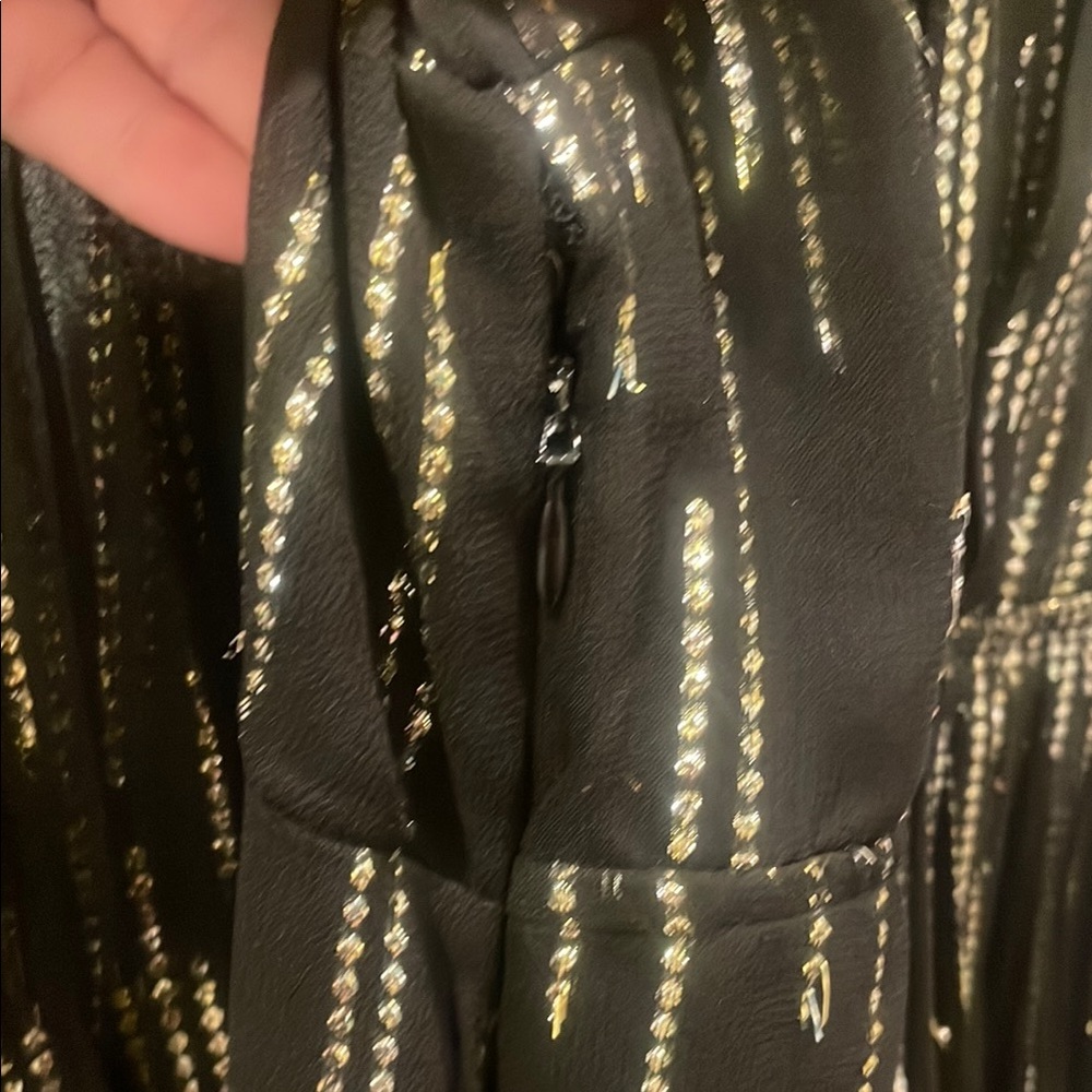 Black and Gold Plunge Neck Bishop Sleeve Evening Dress - Picture 15 of 15